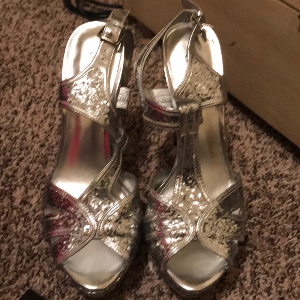 GUC Heels